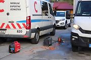 Do jihočeského měření emisí a kontrol u hotelu Sloup na silnici I/3 (bývalá E55) se zapojili policisté krajské dopravní policie, z dálničního oddělení Borek a táborští dopraváci. Vozidla se řidiči naváděli také z blízké dálnice D3.