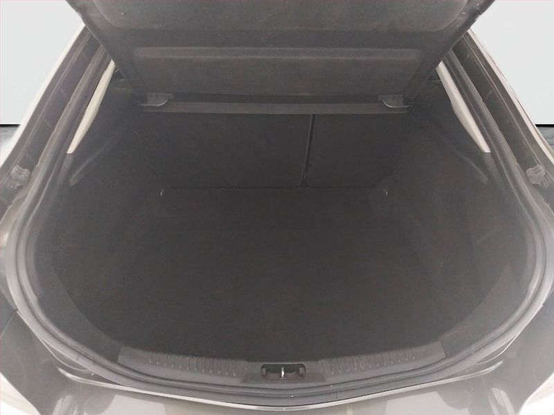 Ford Mondeo (2010) 2.0 TDCi, Automat, Tažné - fotka 14 z 20