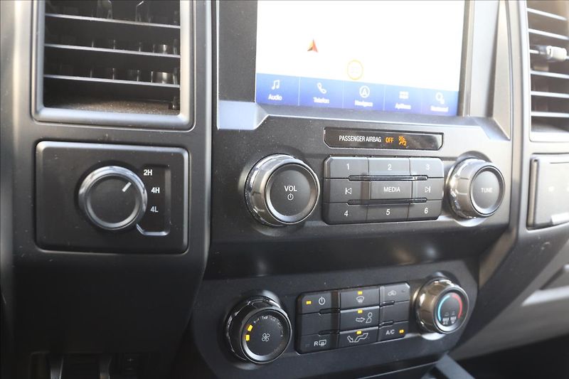 Ford F-150 5,0 V8, hardtop - fotka 39 z 64