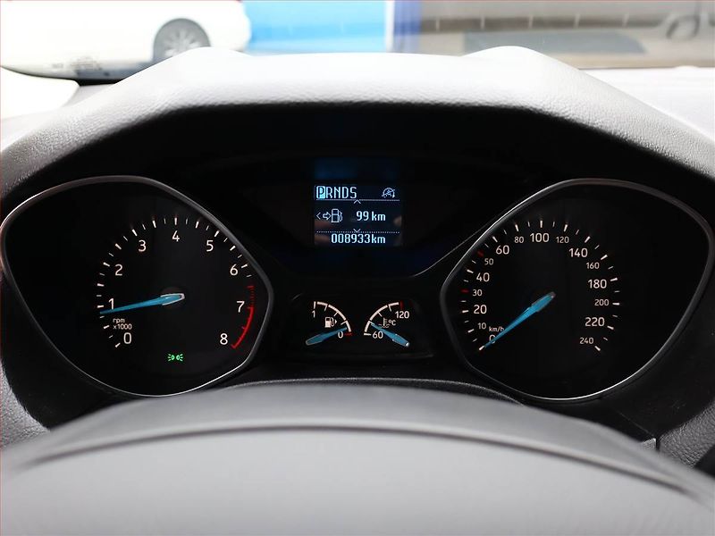 Ford Focus (2015) 1.0 EcoBoost, Automat - fotka 9 z 14