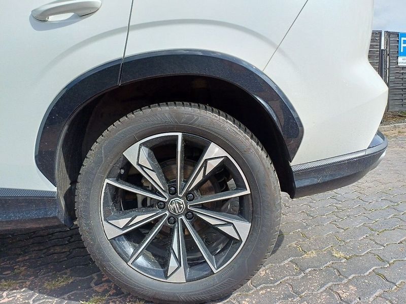 MG HS EMOTION 1,5 TGI 125 kW automat - fotka 18 z 18