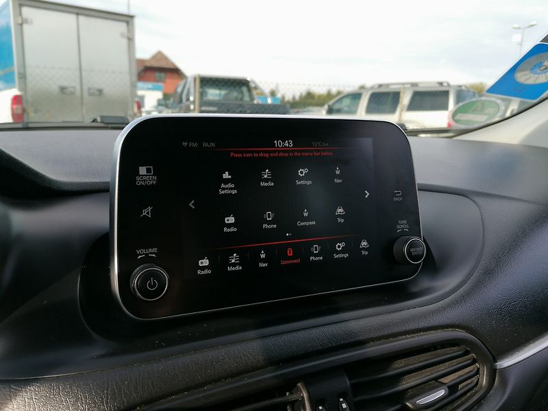 Fiat Tipo (2018) 1.6 JTD Navi,Kamera - fotka 13 z 21