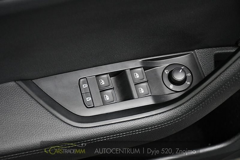 Škoda Superb 2,0TSi 206KW L&K K360 WEBASTO - fotka 24 z 61