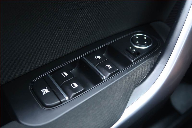 Kia Ceed (2021) Silver 1.0 T-GDI, Serv.kniha - fotka 19 z 20