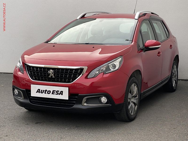 Peugeot 2008 (2017) 1.2 PT, ČR, Active, AT - fotka 3 z 20
