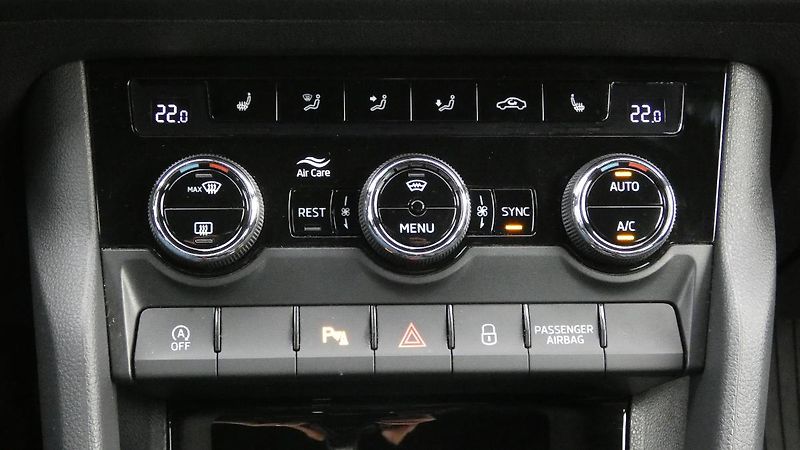 Škoda Kodiaq 2,0 TDI Sportline DSG - fotka 17 z 25