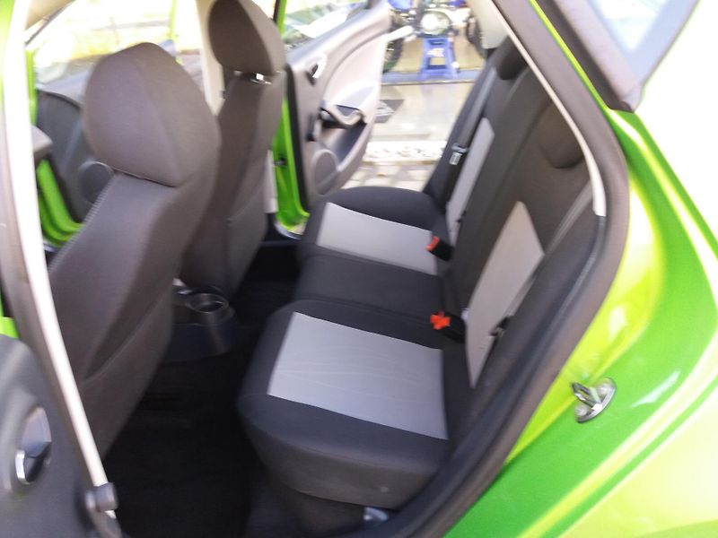 Seat Ibiza 1.4 16V,63kW,NAVI,DIG.KLIMA!! - fotka 24 z 37