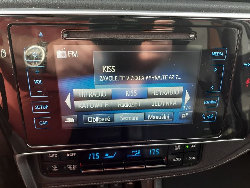 Toyota Auris (2018) 1.6 i Valvematic  AUTOMAT - fotka 12 z 42