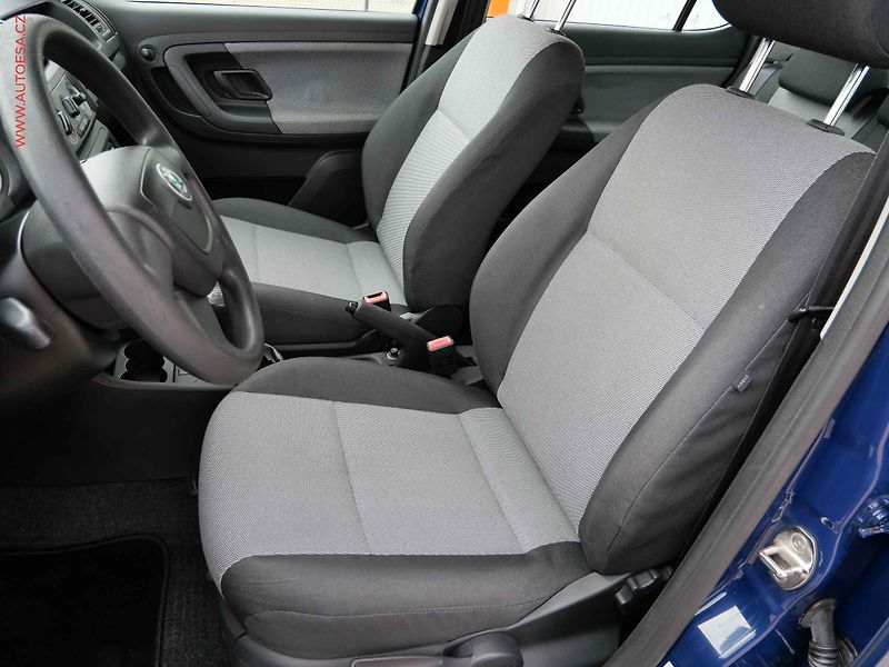 Škoda Fabia (2011) 1.2 HTP, ČR, AC - fotka 9 z 13