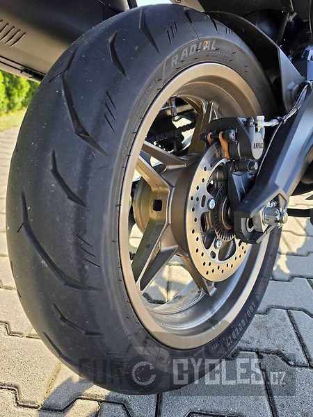 CFMOTO 700 MT Premium (2024) - fotka 6 z 19