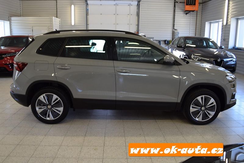 Škoda Karoq 2.0 TSI DSG 110 kW 2023-DPH - fotka 9 z 50