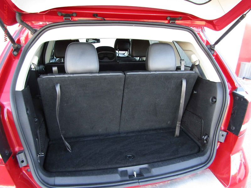 Fiat Freemont (2015) 2.0 JTD 4x4, 7míst, AT, TZ - fotka 12 z 22