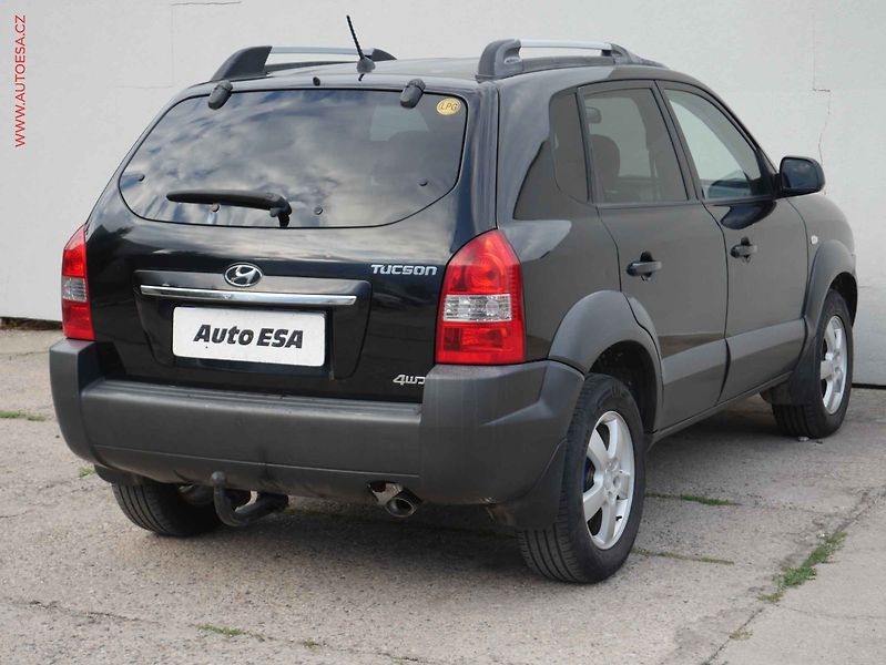 Hyundai Tucson (2010) 2.0 i 4x4, AAC - fotka 6 z 18