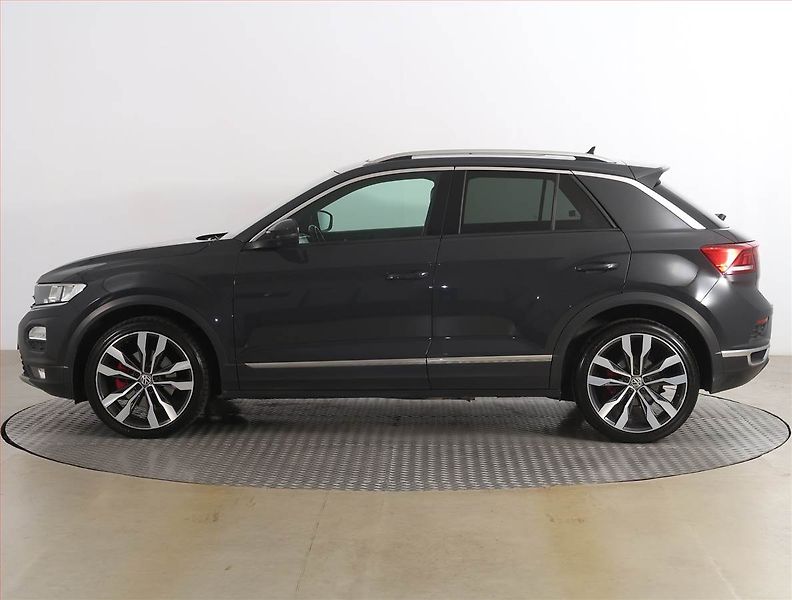 Volkswagen T-Roc (2018) 2.0 TDI 4Motion, 4X4, Automat - fotka 3 z 18