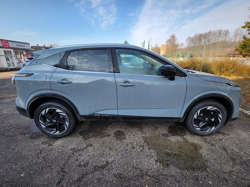 Nissan Qashqai (2025) 1,3 DIG-T 103kW N-CONNECTA - fotka 5 z 6