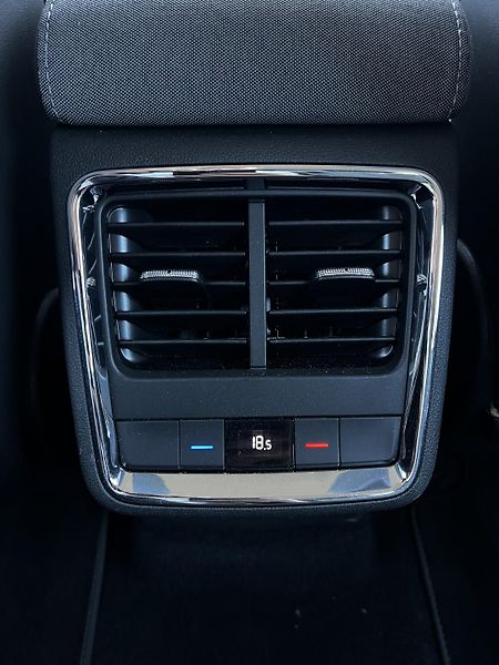 Škoda Enyaq 150kW 82kWh Tepelko DPH - fotka 23 z 26