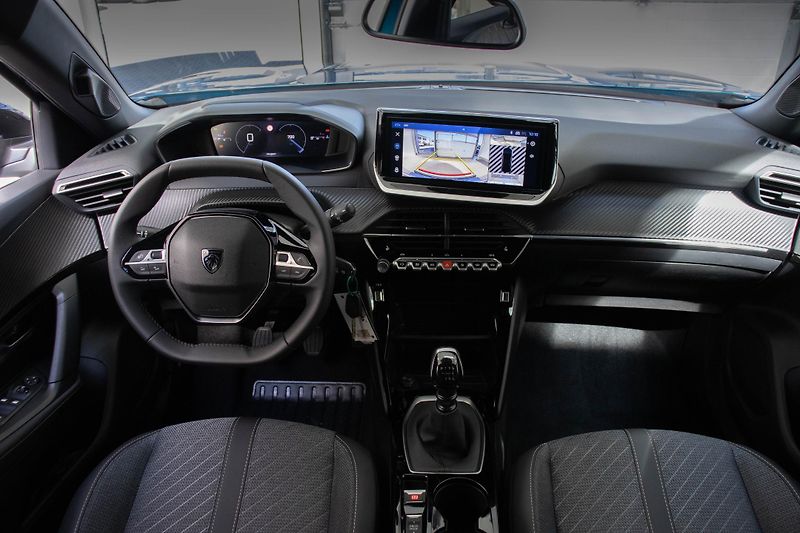 Peugeot 2008 (2026) ALLURE Turbo 100 MAN6 - fotka 10 z 16