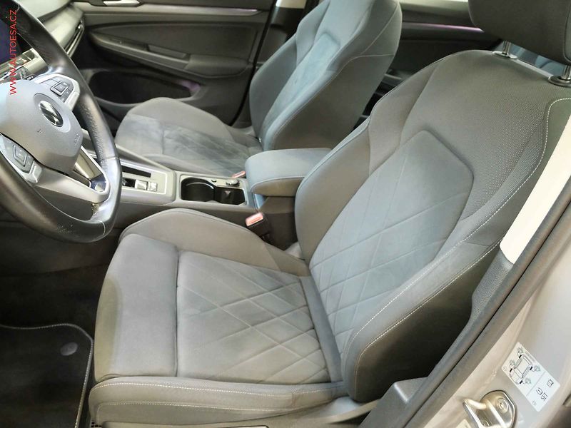 Volkswagen Golf (2021) 1.5ETSI, 2.maj,ČR, AT, navi - fotka 11 z 24