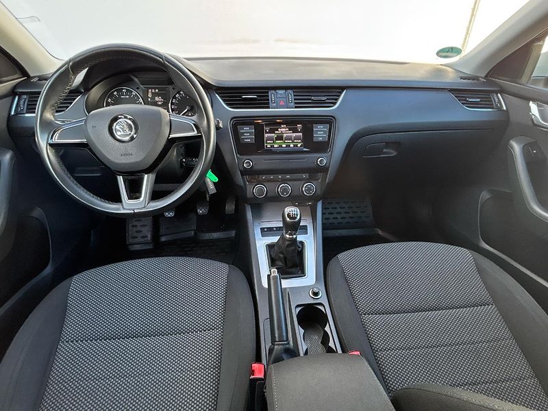 Škoda Octavia AMBITION - fotka 5 z 24