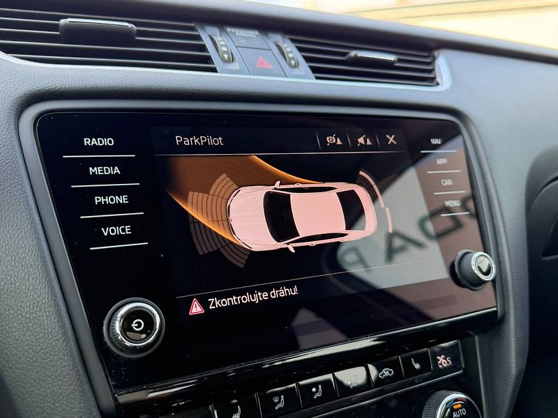 Škoda Octavia Style 1,5 TSI 110 kW 6° MP - fotka 13 z 26