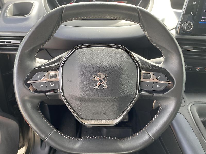 Peugeot Rifter (2021)  ALLURE 1.5 BlueHDi 100 MAN6 - fotka 13 z 22