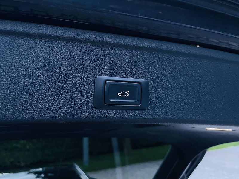 Audi A4 1.4TFSI MAN 1MAJITEL TAŽNÉ LED - fotka 23 z 44