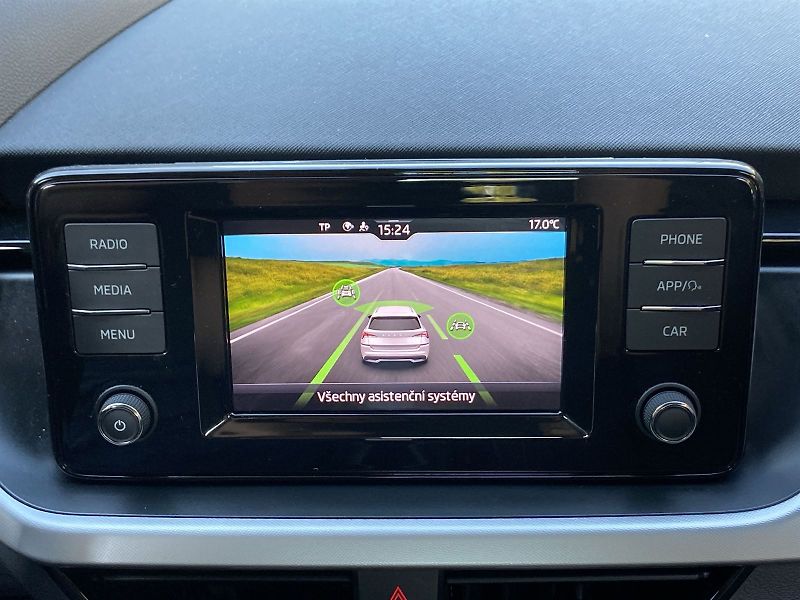 Škoda Kamiq (2021) 1.0 TSI Ambition - fotka 14 z 33