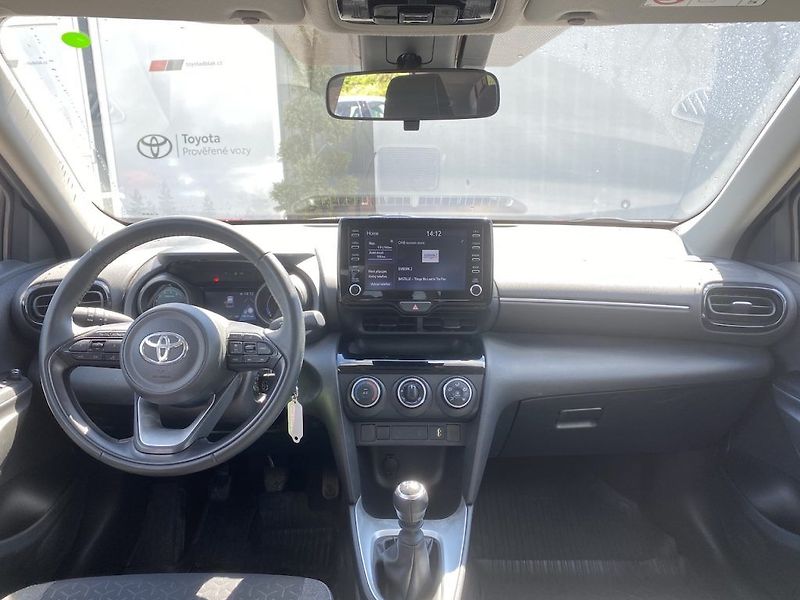 Toyota Yaris Cross 1.5i, ČR-1m, Comfort, záruka - fotka 11 z 17