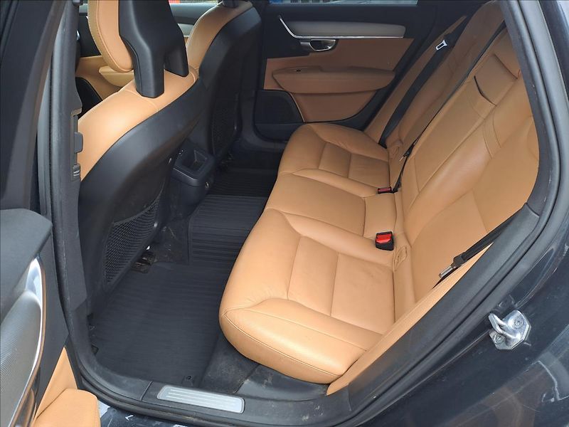 Volvo V90 2,0 T5  INSCRIPTION - fotka 6 z 21