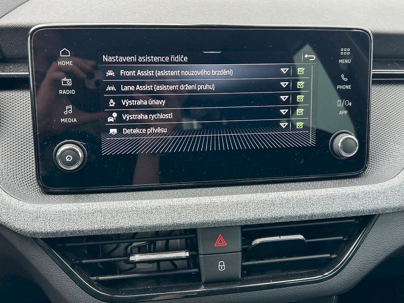Škoda Scala (2025) Selection 1.0 TSI 85kW - fotka 23 z 34