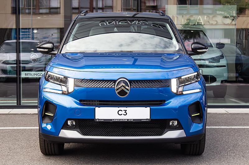 Citroën C3 1,2 MAX Turbo 100k + ZIMA - fotka 2 z 7