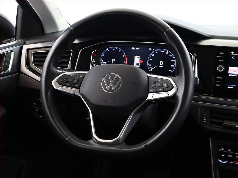Volkswagen Taigo (2022) Style 1.5 TSI - fotka 14 z 18