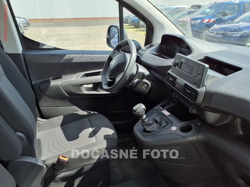 Peugeot Partner (2021) 1.5HDi MAXi DÍLNA, Premium - fotka 6 z 6