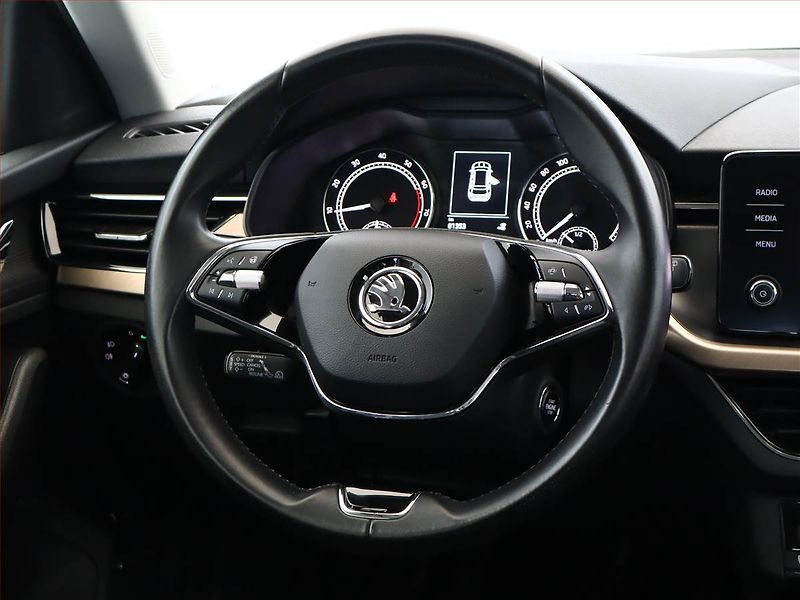 Škoda Kamiq (2021) Style 1.5 TSI - fotka 16 z 16