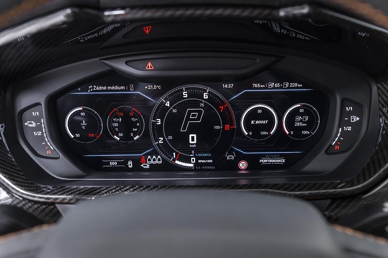 Lamborghini Urus - fotka 29 z 42