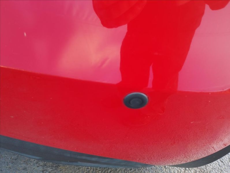 Mazda 2 1,3 55KW ČR, 100%KM - fotka 11 z 12
