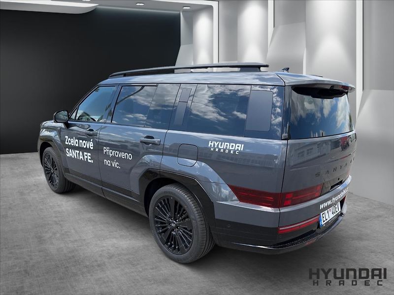 Hyundai Santa Fe 1,6 4x4 Caligraphy PlugIn  4x4 - fotka 4 z 12