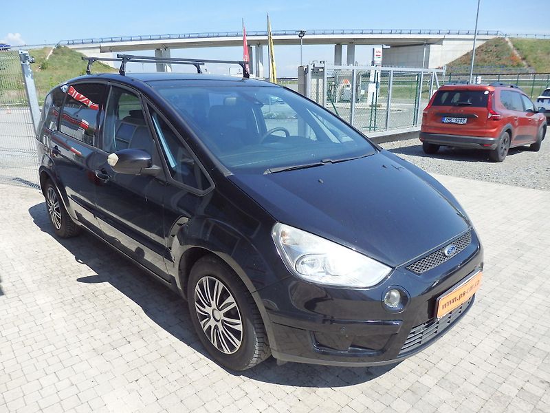 Ford S-MAX 2,0TDCi 103kW DIGI KLIMA,ZÁVĚS - fotka 3 z 16
