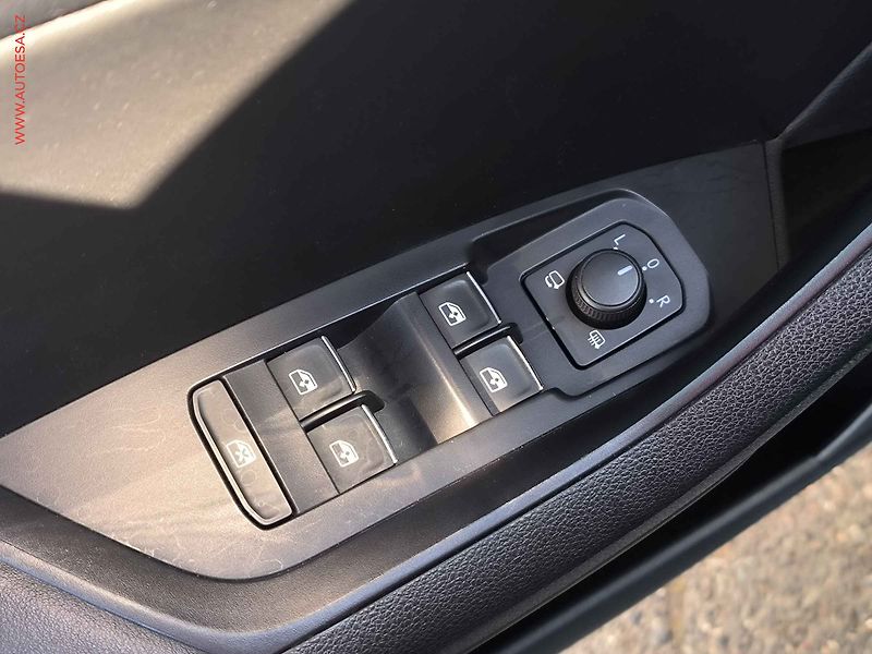 Škoda Kodiaq (2017) 2.0 TDi 4x4, ČR, LED, navi - fotka 25 z 29