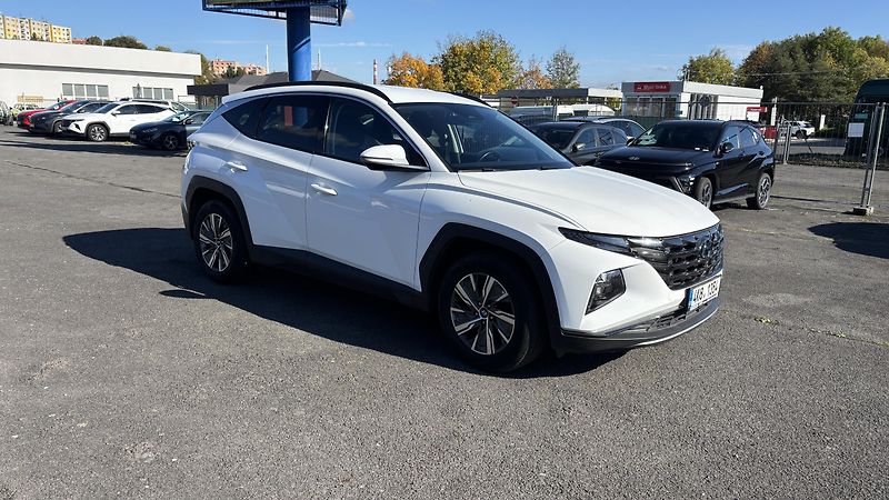 Hyundai Tucson (2022) 1,6 TGDI 4x2 MT SMART  - fotka 2 z 15