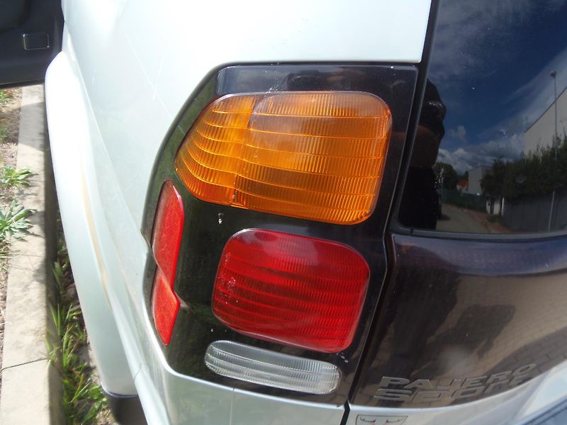 Mitsubishi Pajero Sport (2003) 2.5 TD 4x4 tažné 2.8t NOVÁ STK - fotka 12 z 23