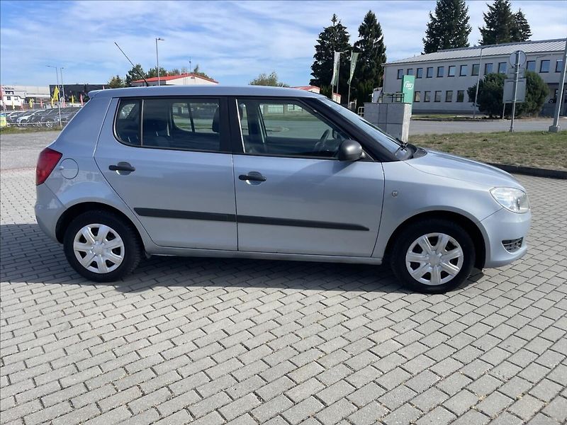 Škoda Fabia 1,4 i 16V 63kw Klima ESP po ST - fotka 5 z 24