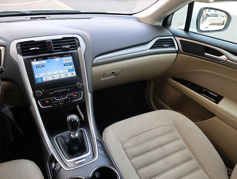 Ford Mondeo (2018) 2.0 TDCI, 4X4, Navi, Tempomat - fotka 8 z 20