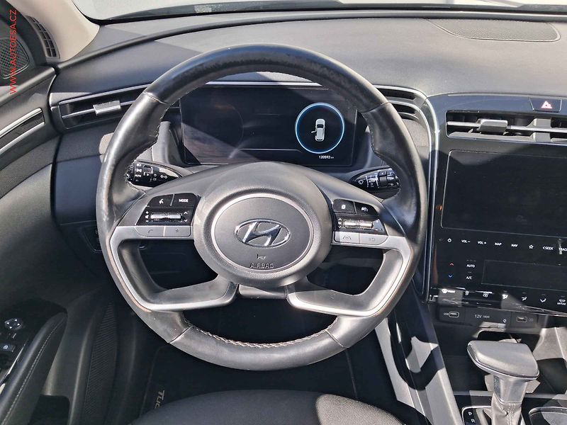 Hyundai Tucson (2022) 1.6 T-GDi 48V MHEV, 1.maj,ČR - fotka 11 z 18