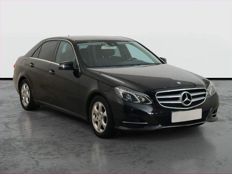 Mercedes-Benz Třídy E (2014) E 220 CDI, Automat, Bi-Xenony - fotografie inzerátu