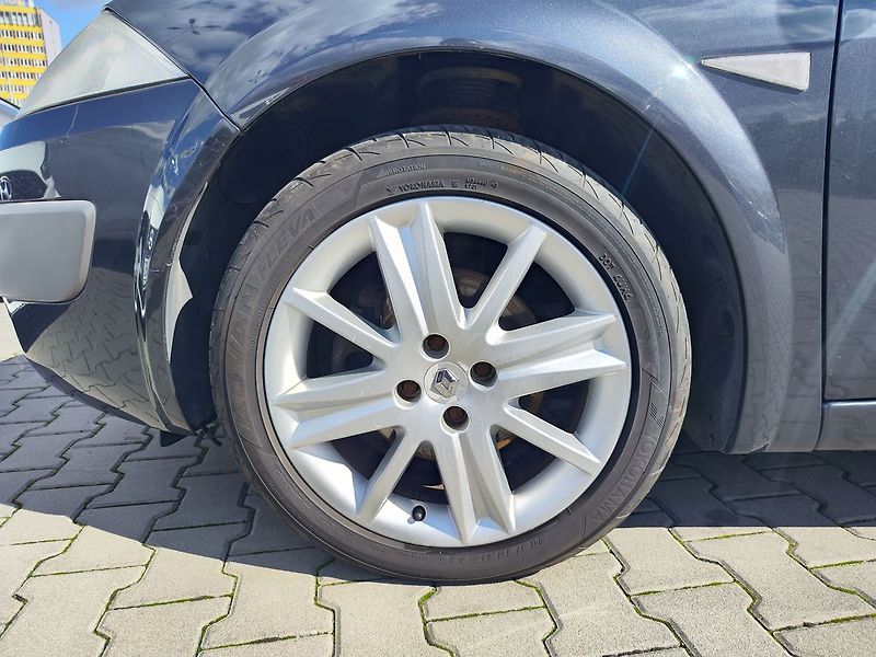 Renault Mégane 2.0 16V/99kW Cabrio - fotka 29 z 36