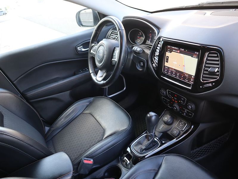 Jeep Compass (2020) - fotka 23 z 52