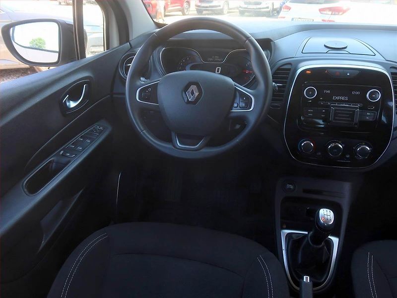 Renault Captur (2018) 0.9 TCe, Tempomat - fotka 7 z 15