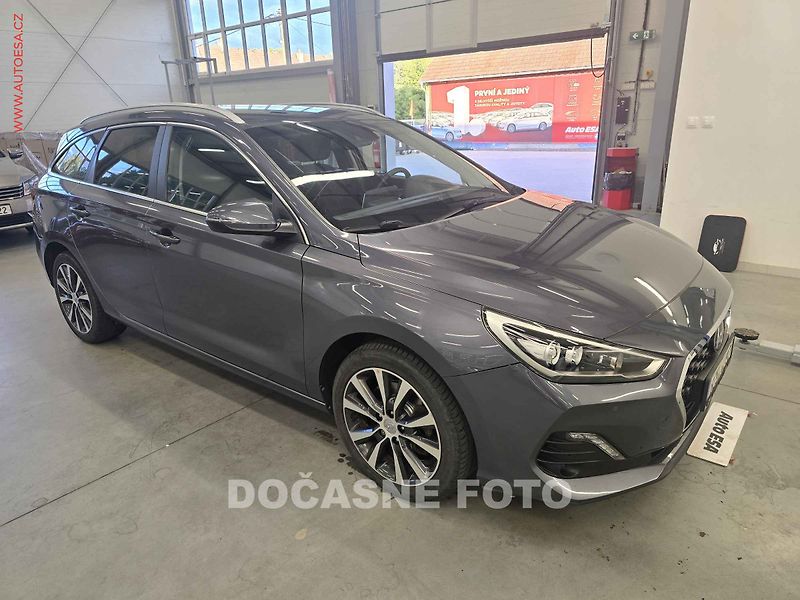 Hyundai i30 (2020) 1.4T-GDI, 1.maj,ČR - fotka 1 z 3