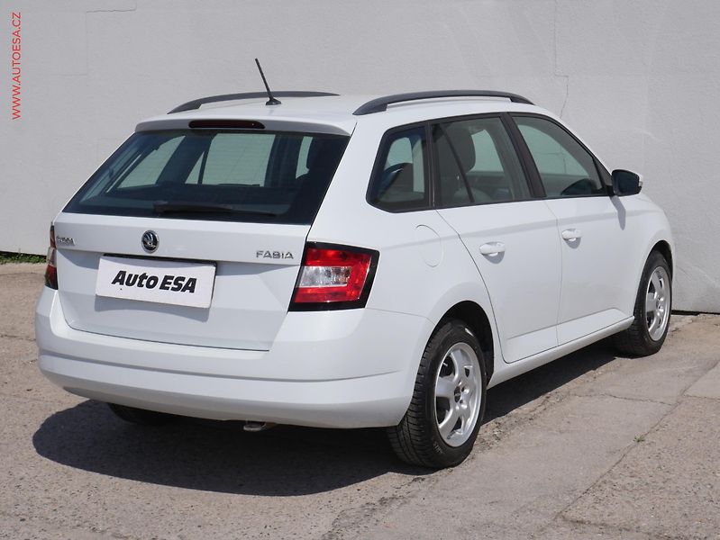 Škoda Fabia (2015) 1.0i, ČR, AC - fotka 6 z 17